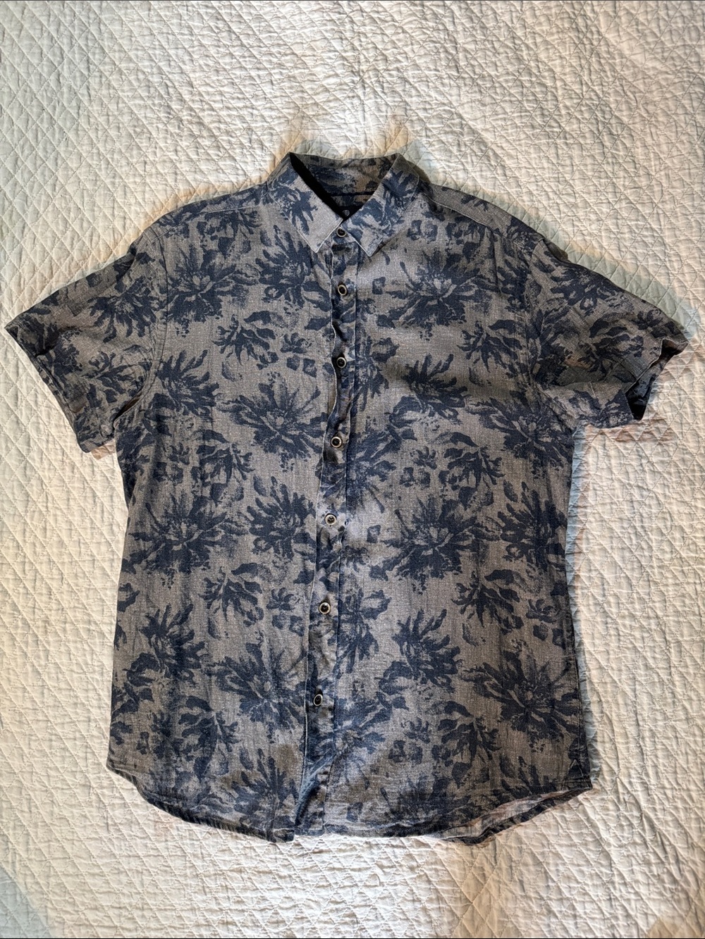Vustra SS cotton/linen blend floral print button down